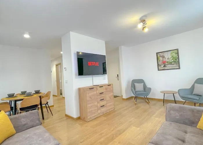 Dreamview With Private Parking